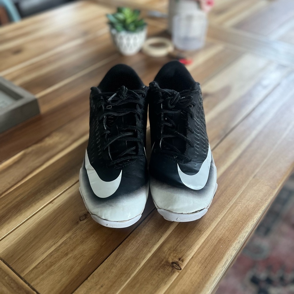 Size 6 youth Nike cleats